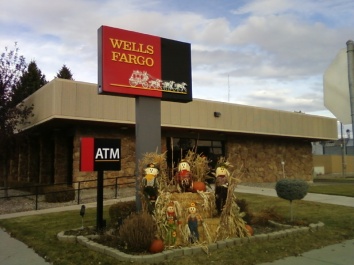 Wells_Fargo_bank,_Conrad,_MT